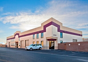 2926 Brooks Park Dr, North Las Vegas, NV for lease Building Photo- Image 1 of 2