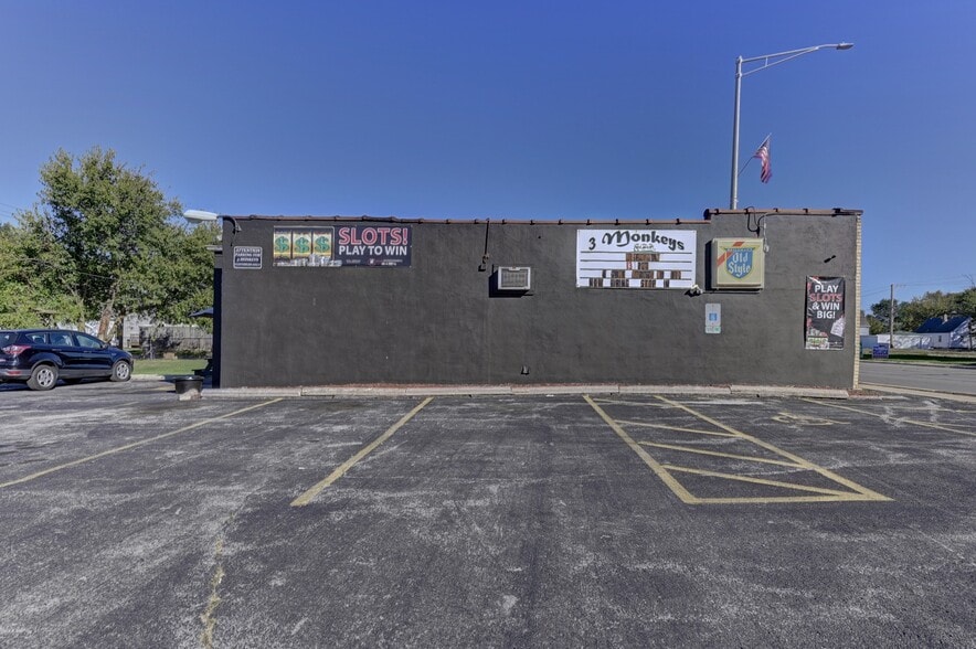 2826 Chicago Rd, South Chicago Heights, IL for sale - Building Photo - Image 3 of 17