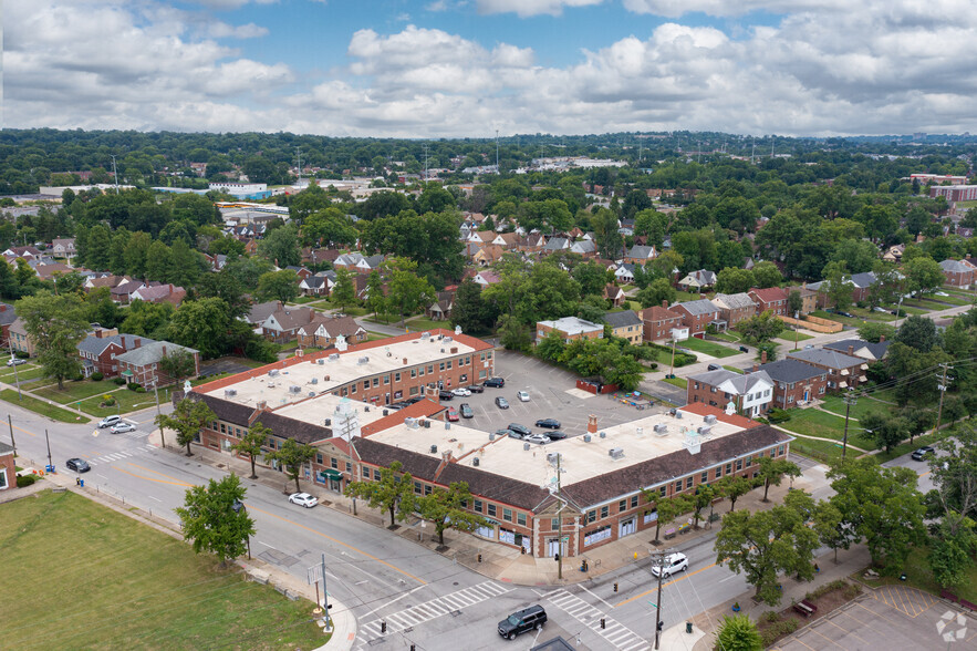 7364-7390 Reading Rd, Cincinnati, OH for lease - Building Photo - Image 1 of 28