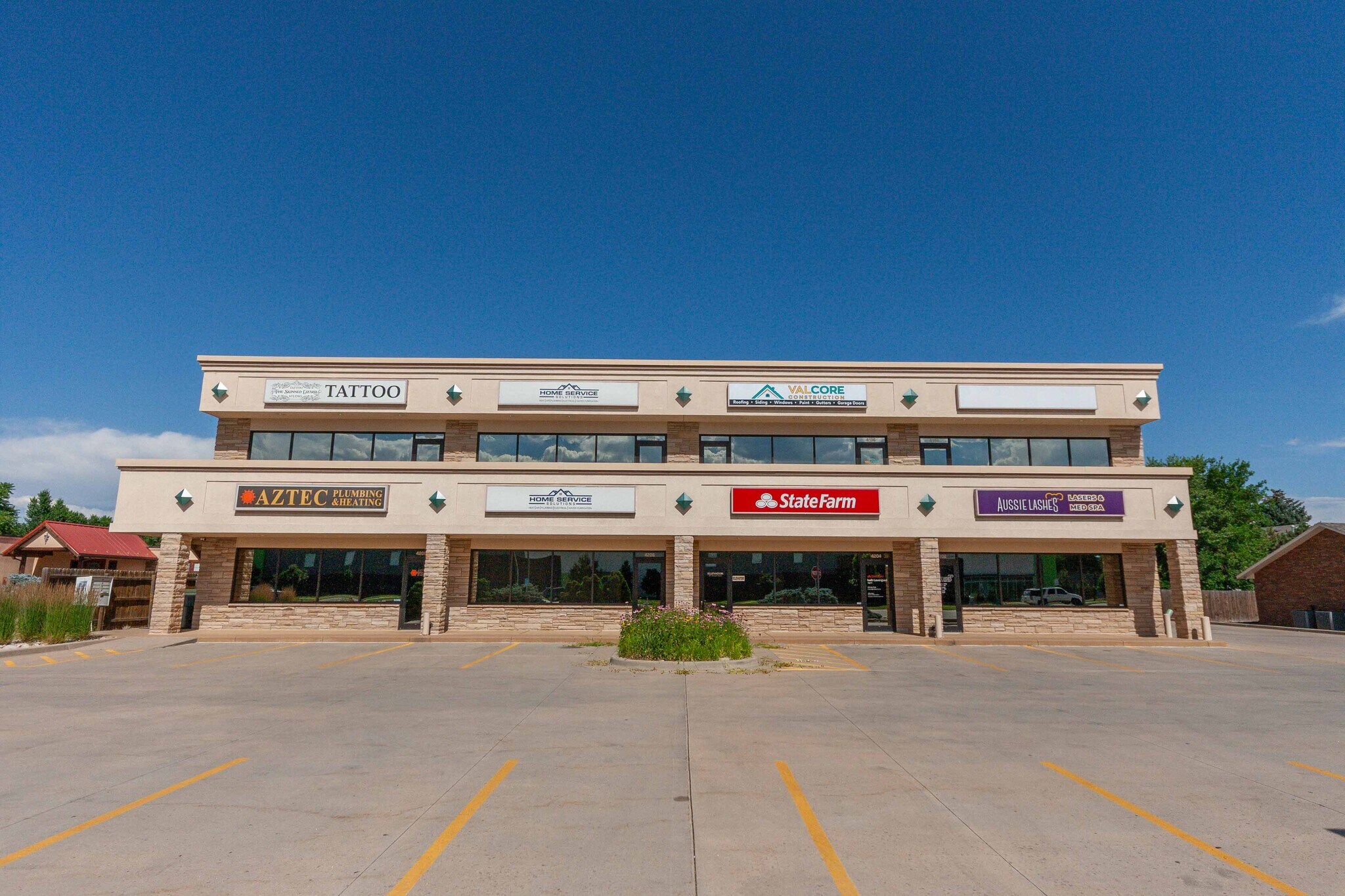 4194-4208 N Garfield Ave, Loveland, CO for lease Building Photo- Image 1 of 17