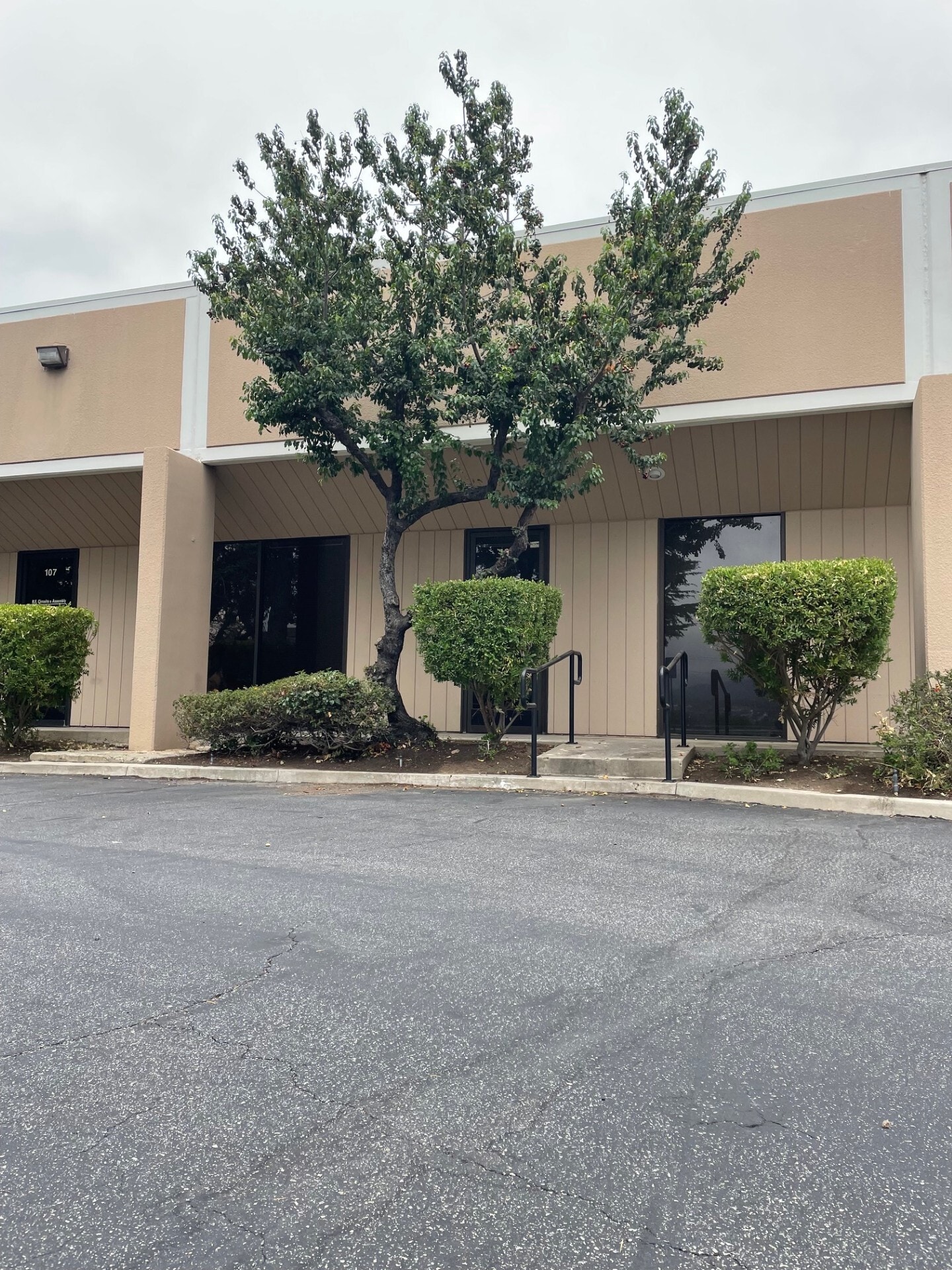 3529 Old Conejo Rd, Newbury Park, CA for lease Building Photo- Image 1 of 1