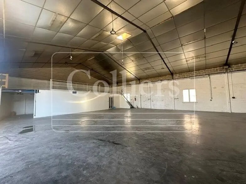 Industrial in Aubagne for lease - Interior Photo - Image 2 of 5