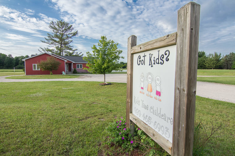 4838 W Barden Rd, Coleman, MI for sale - Primary Photo - Image 1 of 1