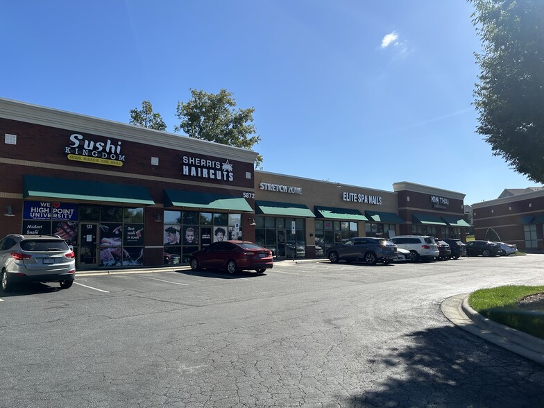 5870 Samet Dr, High Point, NC for lease - Building Photo - Image 1 of 4