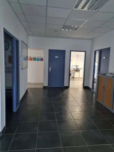 Office in Guipavas for lease - Building Photo - Image 2 of 5