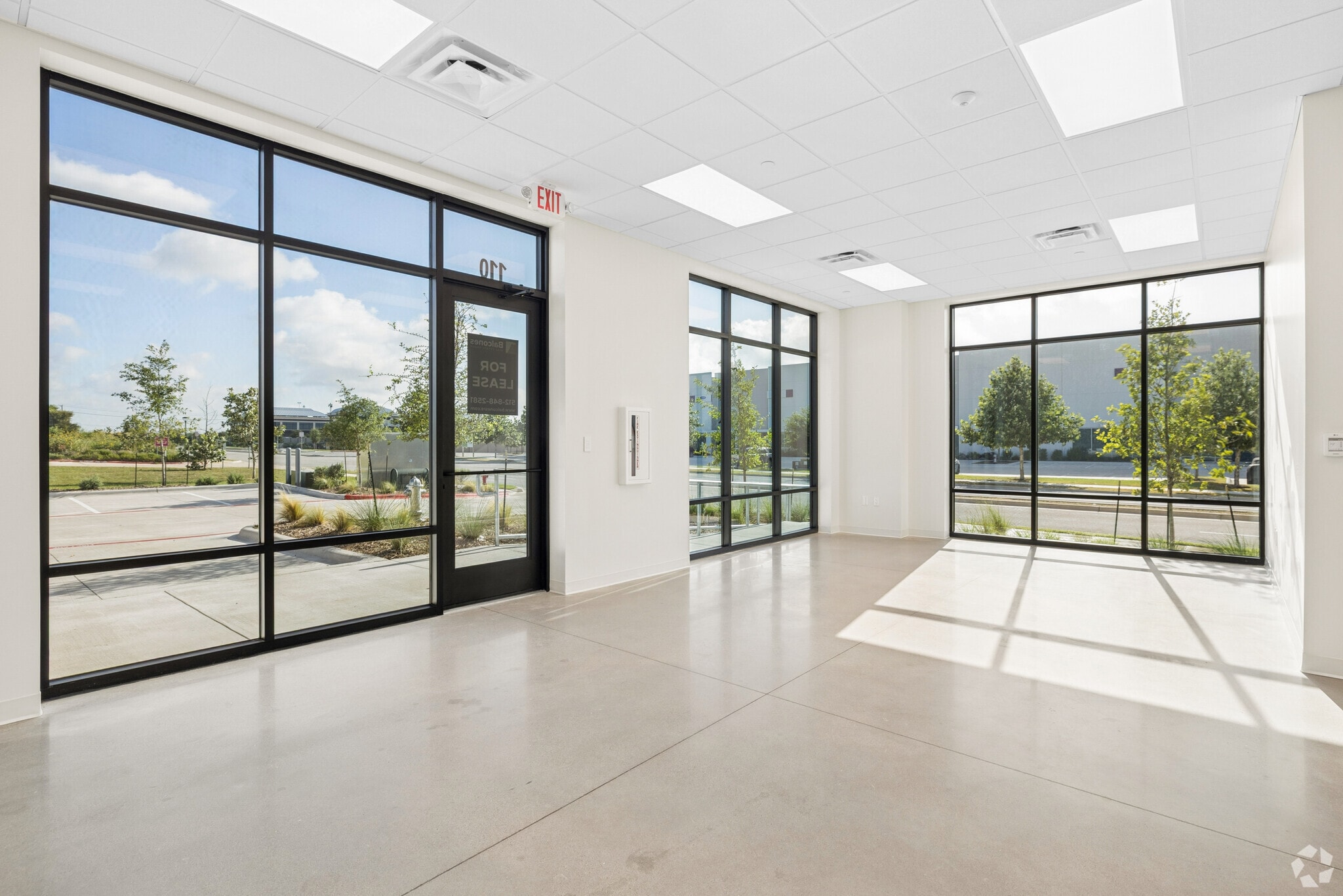 19150 Marketplace Ave, Kyle, TX for lease Interior Photo- Image 1 of 8