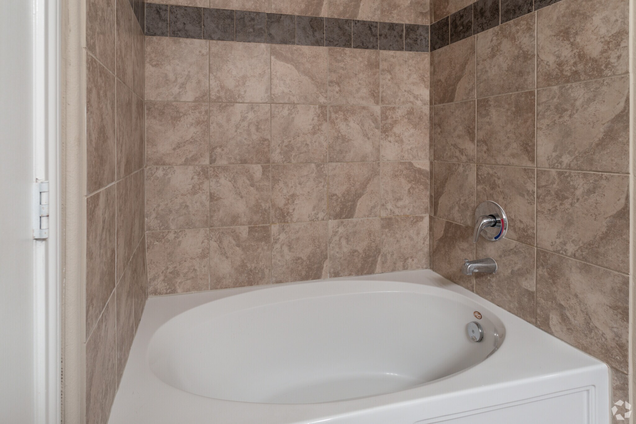 4 Stadium Dr, Angleton, TX 77515 Summer House Apartments