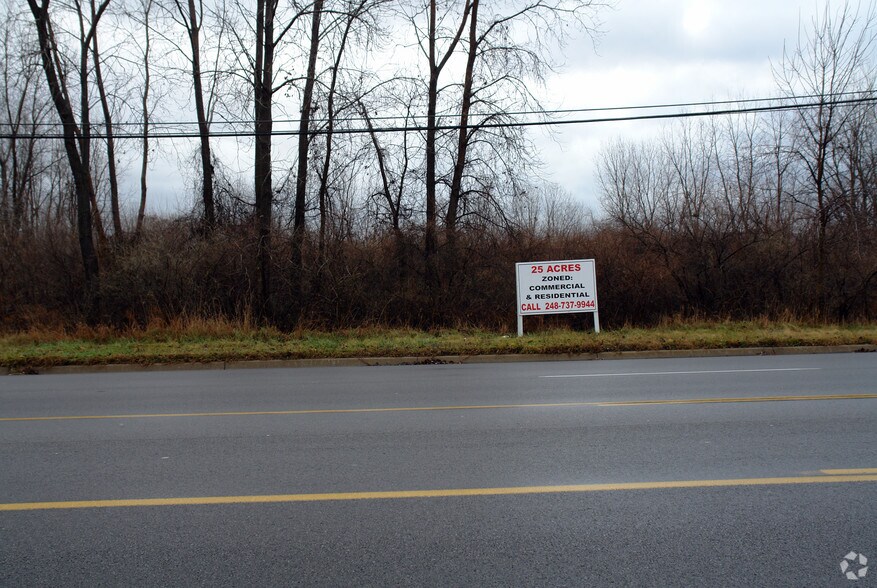 W Sterns Rd, Temperance, MI 48182