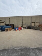 2700-2740 Independence Ave, Lee's Summit, MO for lease Building Photo- Image 1 of 6