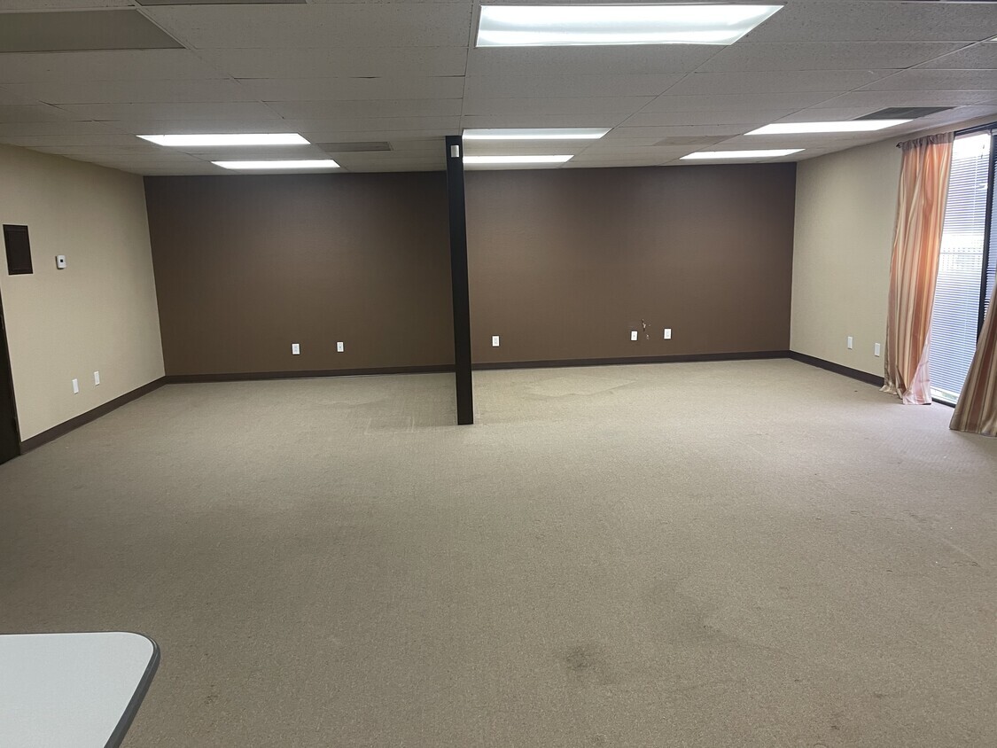 435 W Orange Show Ln, San Bernardino, CA for lease Building Photo- Image 1 of 4