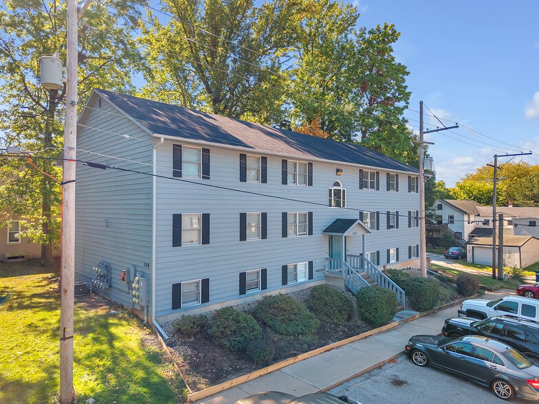 352 College Ave, Valparaiso, IN for sale - Primary Photo - Image 1 of 30