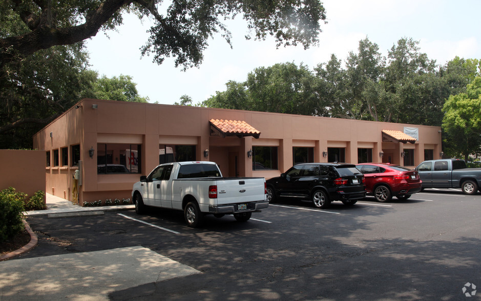 5517 21st Ave W, Bradenton, FL for lease - Primary Photo - Image 1 of 3