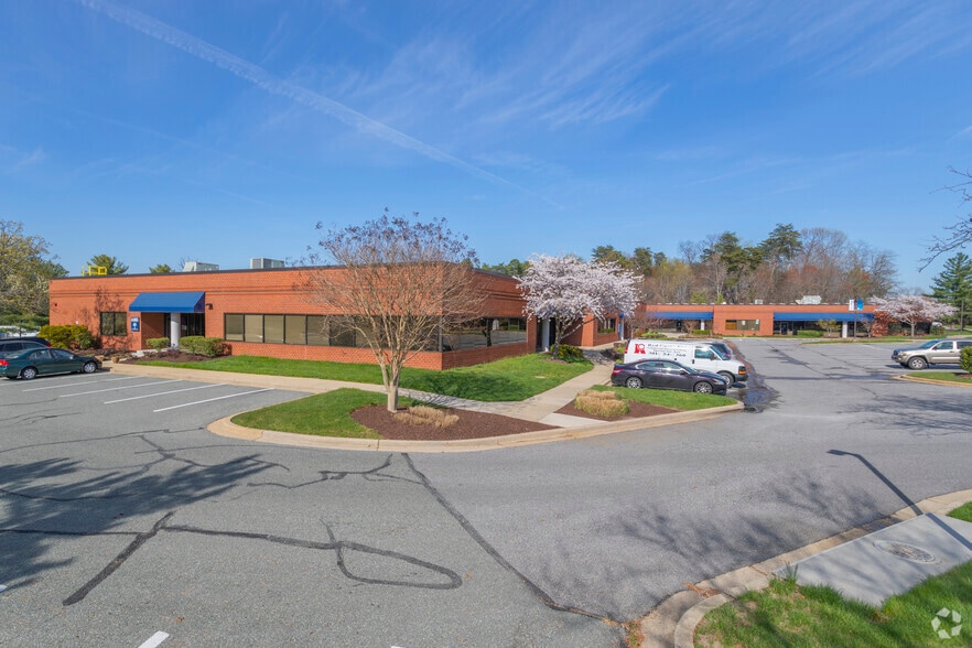 4451-4485 Nicole Dr, Lanham, MD for lease - Primary Photo - Image 1 of 5