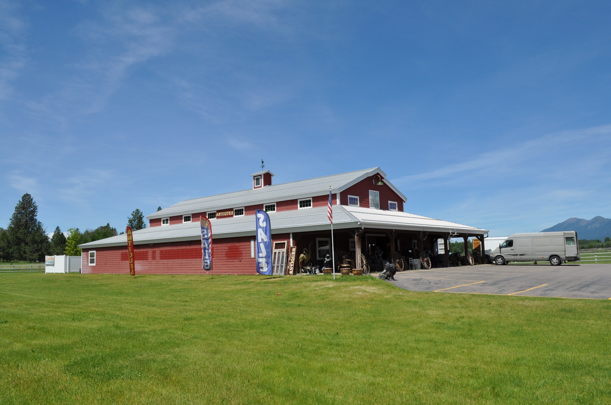 100 Hill Rd, Bigfork, MT for sale Primary Photo- Image 1 of 1