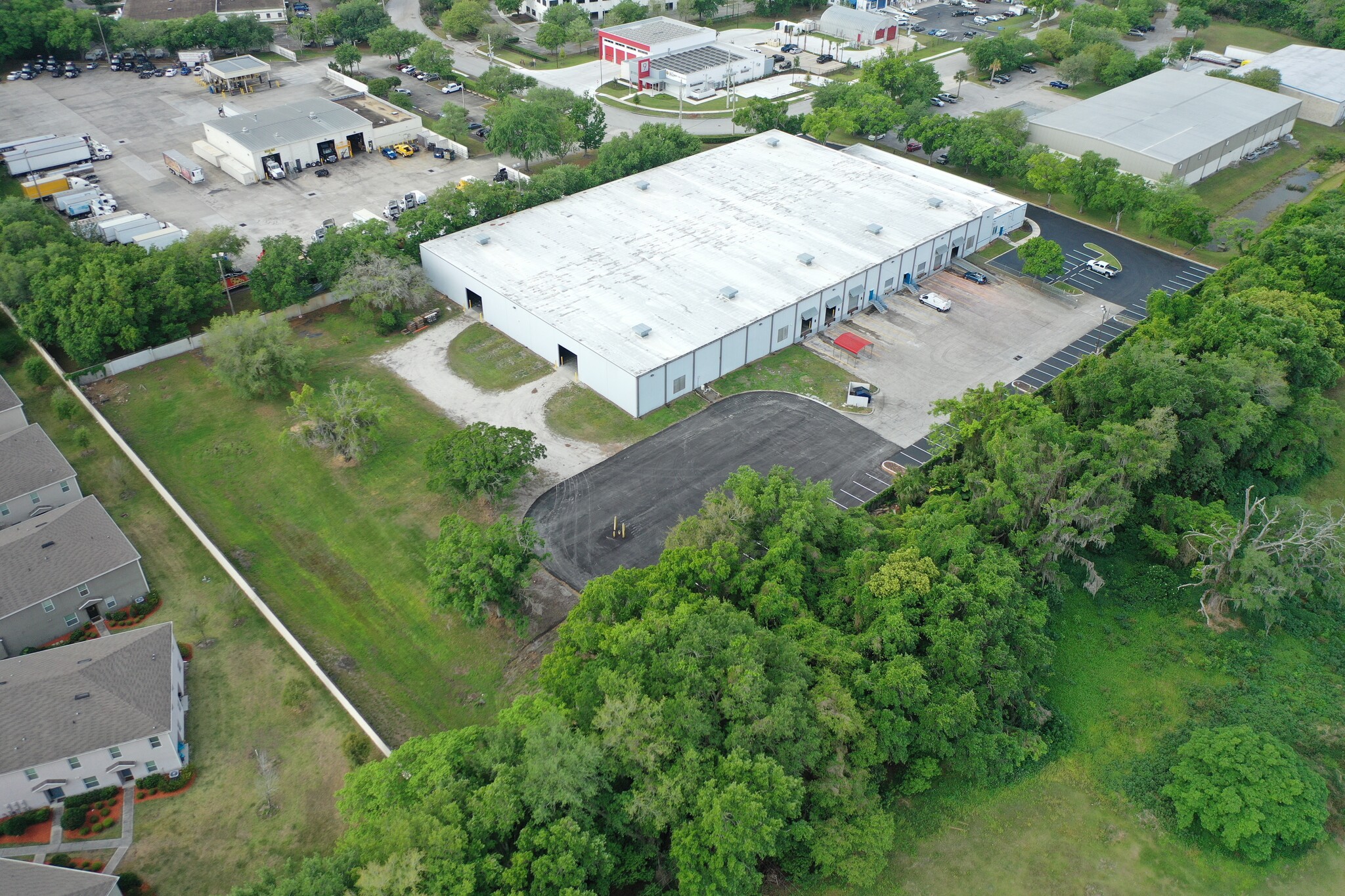 3851 Center Loop, Orlando, FL for lease Building Photo- Image 1 of 17