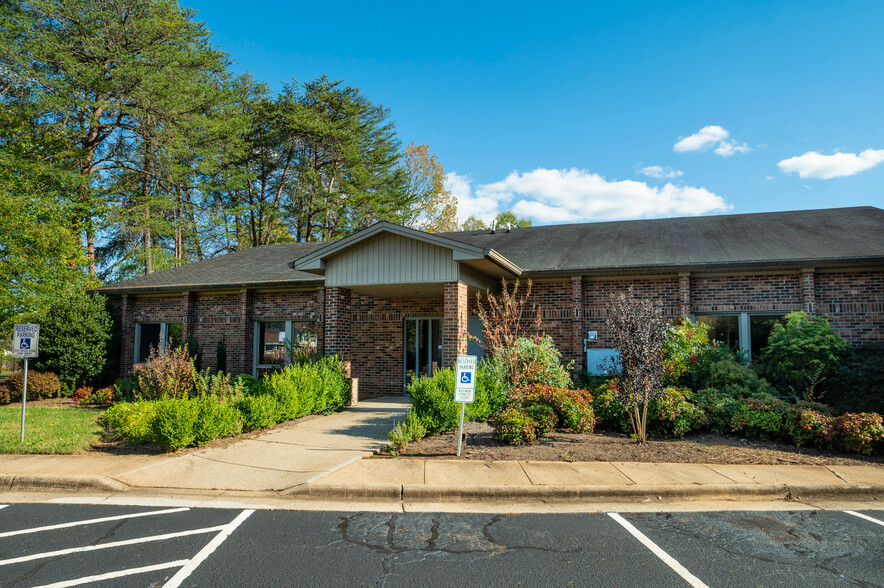 723 Ayersville Rd, Madison, NC for sale - Building Photo - Image 1 of 1