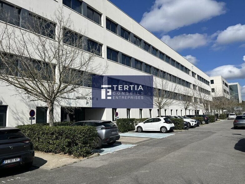 Office in Montpellier for lease - Building Photo - Image 1 of 8