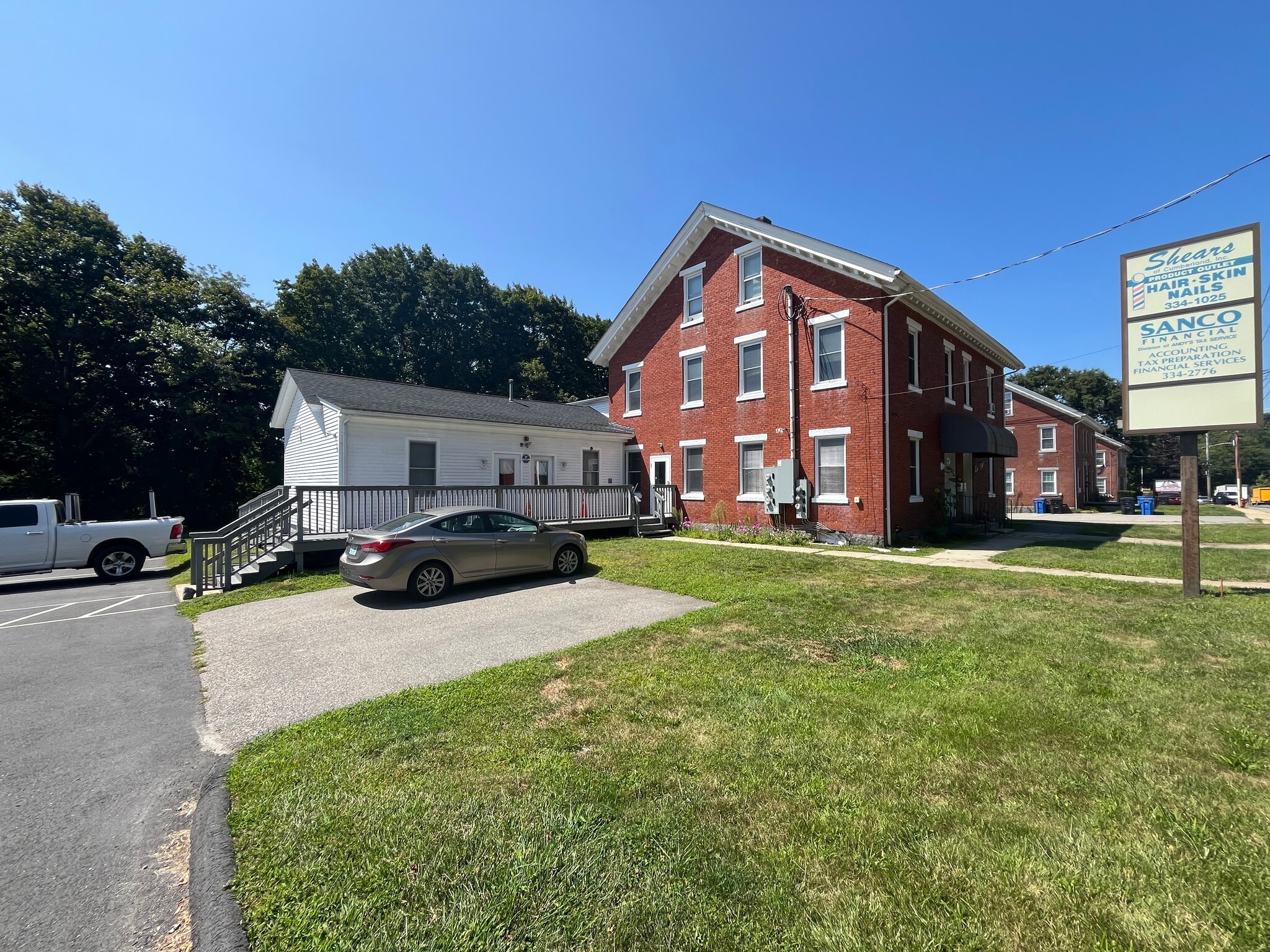 1390 Mendon Rd, Cumberland, RI for lease Building Photo- Image 1 of 3