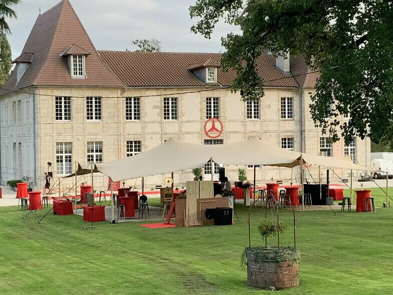 Retail in Dax for sale - Building Photo - Image 1 of 15