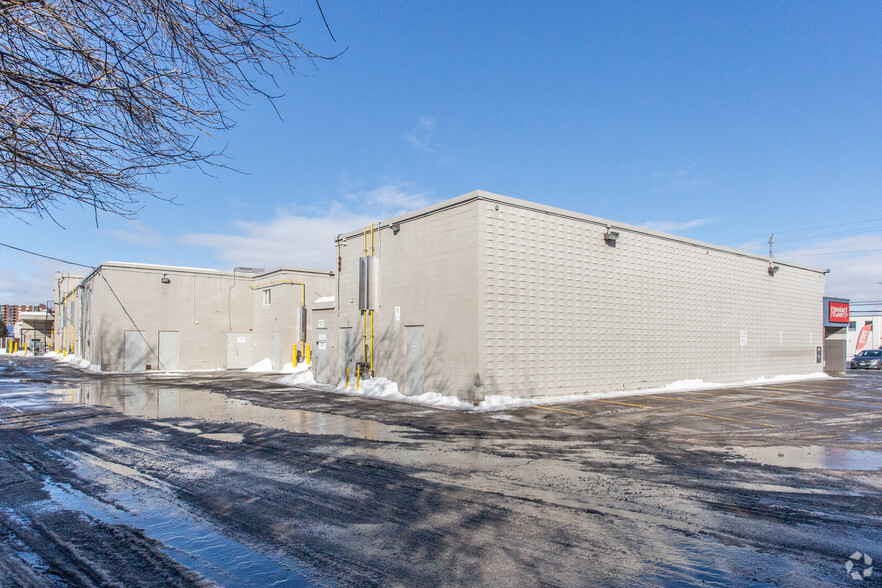 1508-1518 Merivale Rd, Nepean, ON for lease - Building Photo - Image 3 of 4