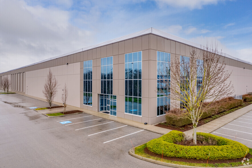 16111 Blundell Rd, Richmond, BC for lease - Building Photo - Image 3 of 4