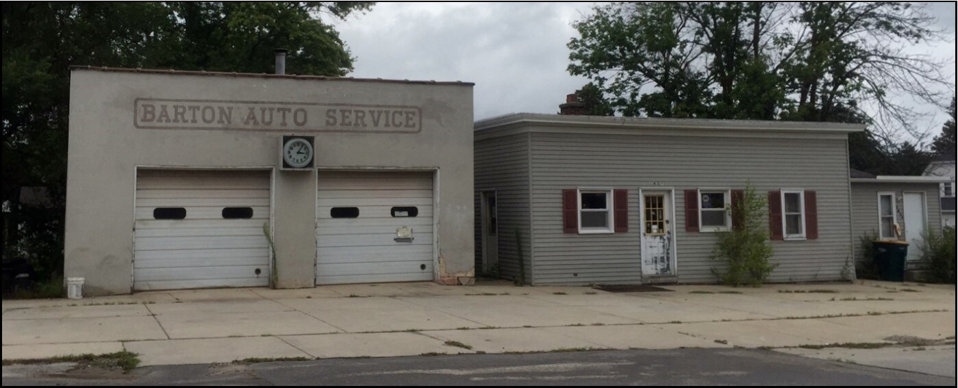 1433 N Main St, West Bend, WI for sale Building Photo- Image 1 of 1