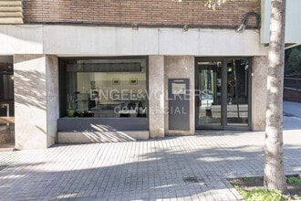 Retail in Barcelona, Barcelona for lease Interior Photo- Image 2 of 13