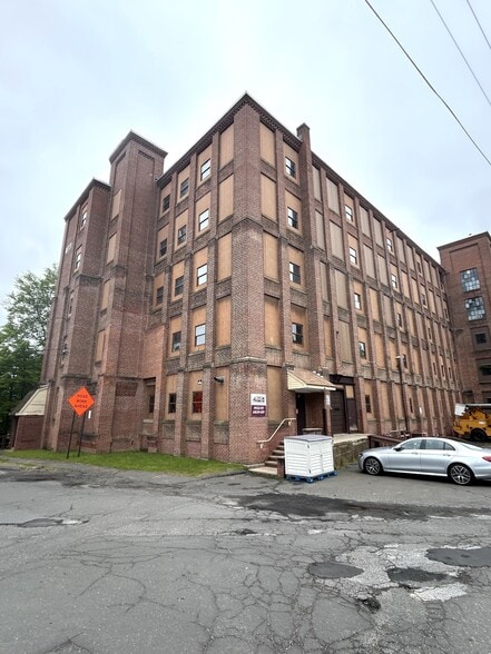 33 S Main St, Terryville, CT for sale - Building Photo - Image 2 of 15