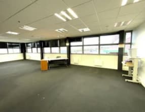 Industrial in Le Coudray-Montceaux for lease Interior Photo- Image 1 of 13