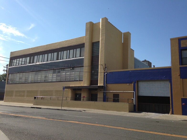 457 Frelinghuysen Ave, Newark, NJ for lease - Building Photo - Image 3 of 8