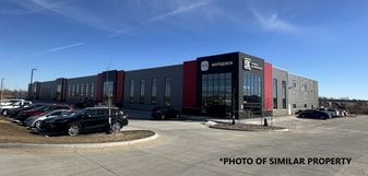 8205 6th Street Southwest-Building 2, Cedar Rapids IA - Warehouse