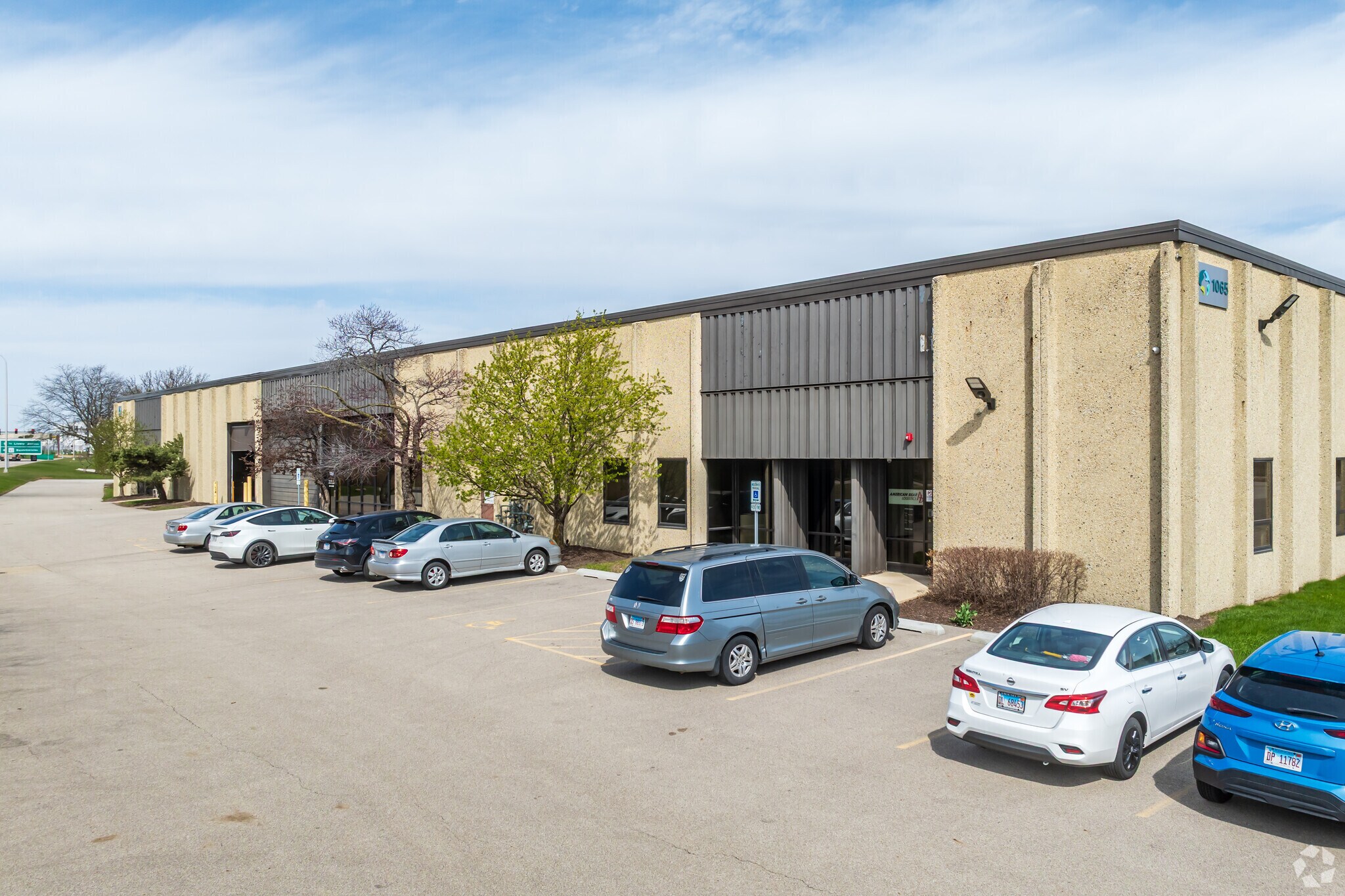 1051-1071 Thorndale Ave, Bensenville, IL for lease Primary Photo- Image 1 of 12
