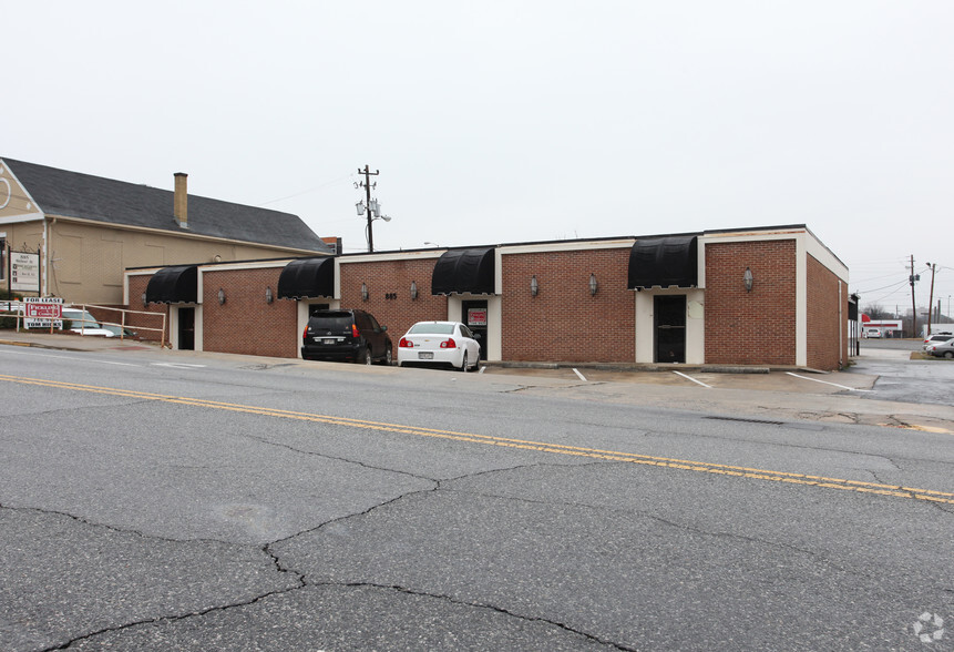 885 Walnut St, Macon-Bibb, GA for lease - Primary Photo - Image 1 of 2