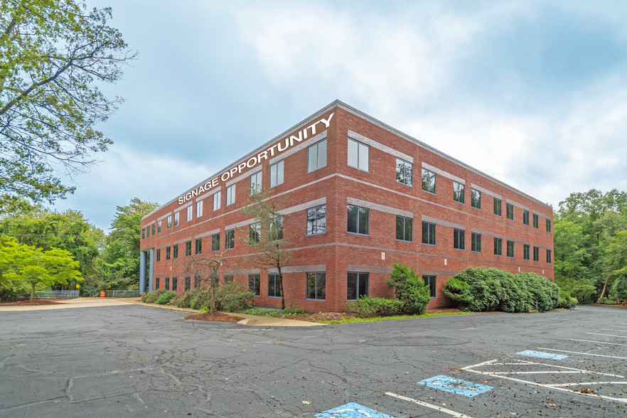 250 Turnpike Rd, Southborough, MA for sale - Building Photo - Image 1 of 1