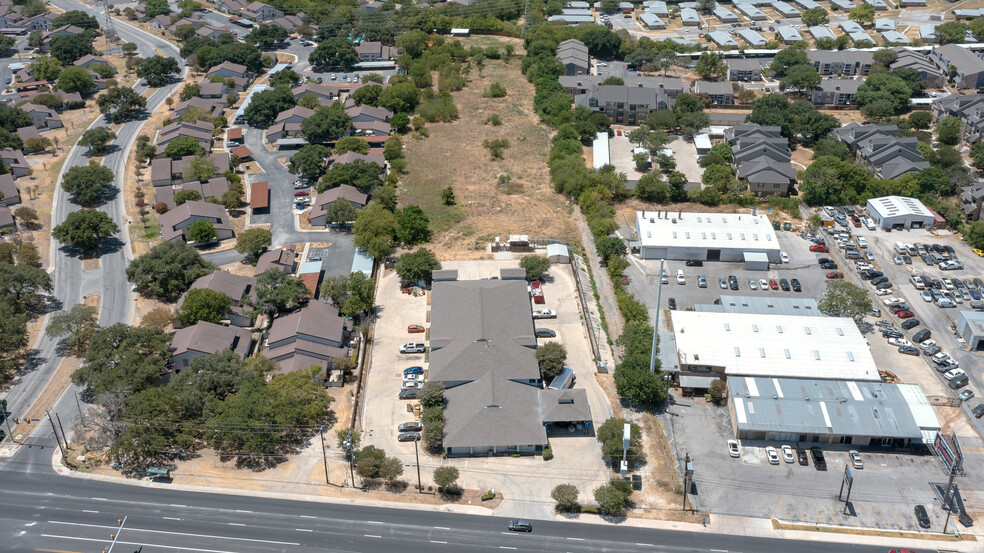 9735 Fredericksburg Road, San Antonio, TX for sale - Building Photo - Image 3 of 11