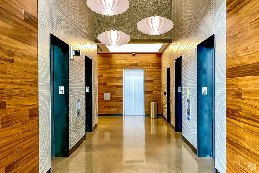 40 N Central Ave, Phoenix, AZ for lease - Interior Photo - Image 2 of 11