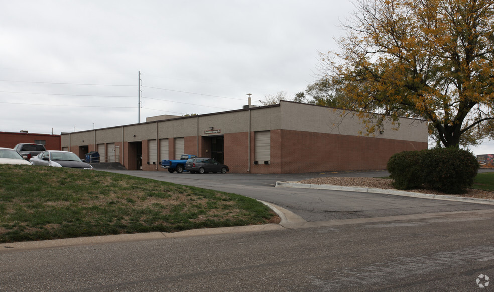 9000-9024 Cody St, Overland Park, KS for sale - Primary Photo - Image 1 of 1