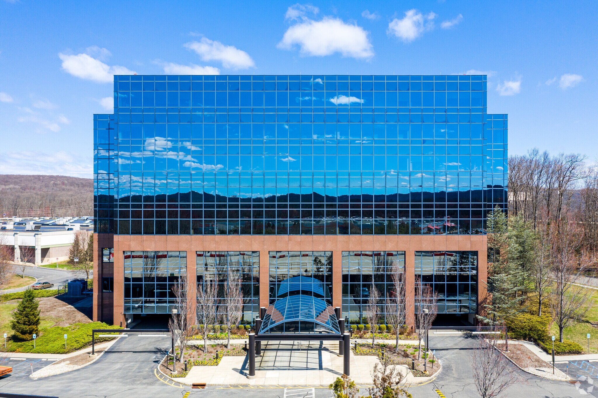 100 Enterprise Dr, Rockaway, NJ 07866 The Mark