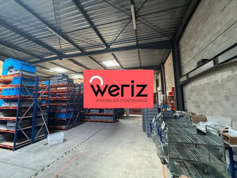 Office in Aubagne for lease - Interior Photo - Image 2 of 11