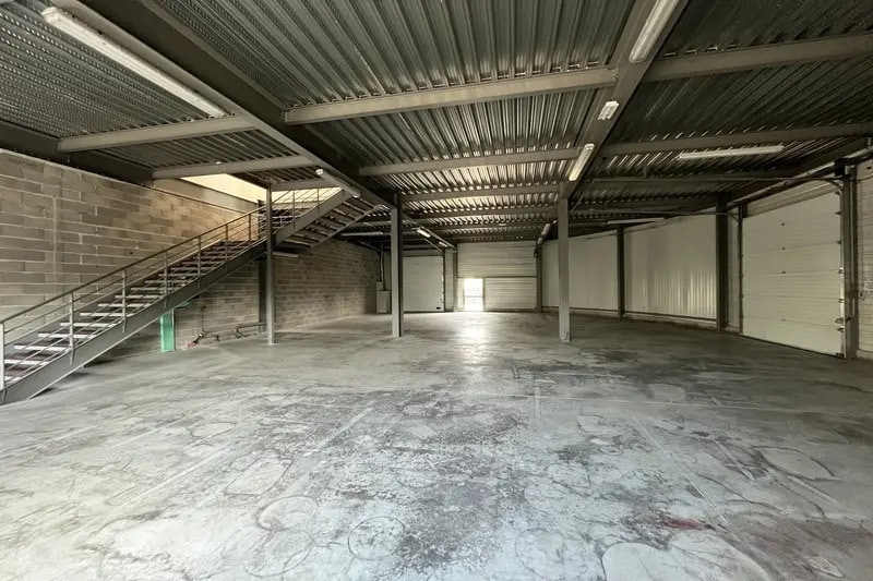 Flex in Montpellier for lease - Interior Photo - Image 2 of 5