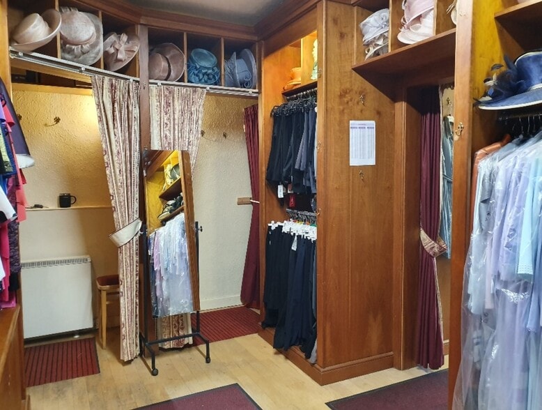 169 High St, Biggar for sale - Interior Photo - Image 2 of 4