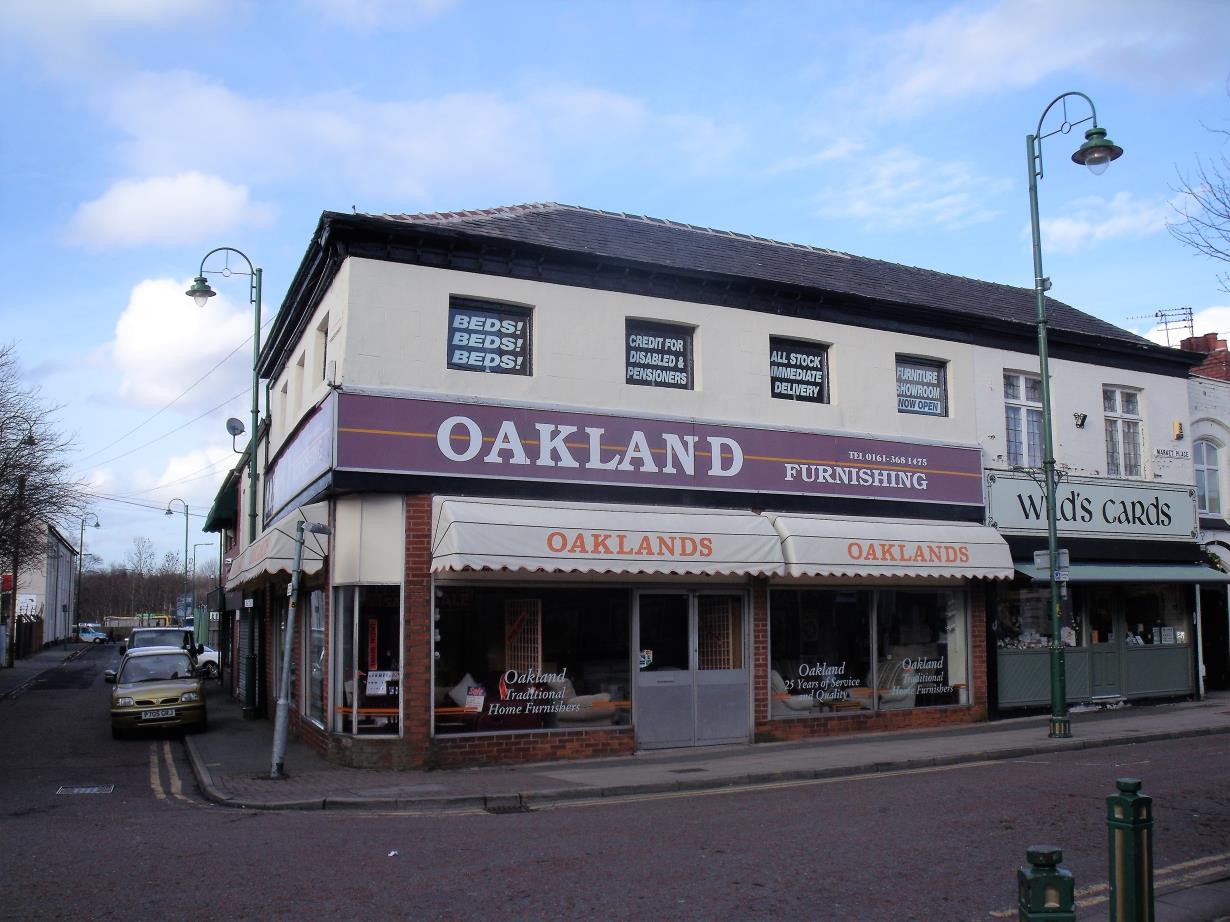 33-35 Market Pl, Hyde for sale Primary Photo- Image 1 of 1