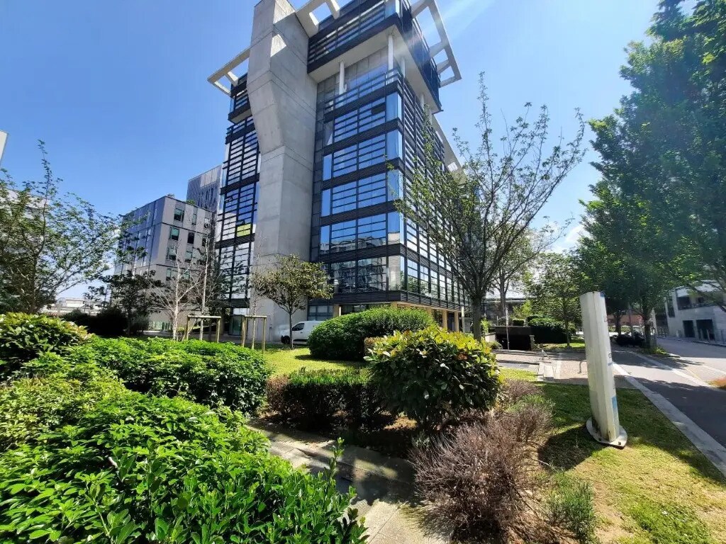 Office in Rouen for lease Building Photo- Image 1 of 11