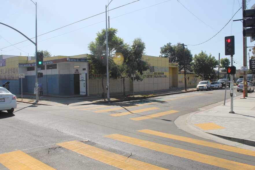 4203 S Hoover St, Los Angeles, CA for sale - Building Photo - Image 1 of 1