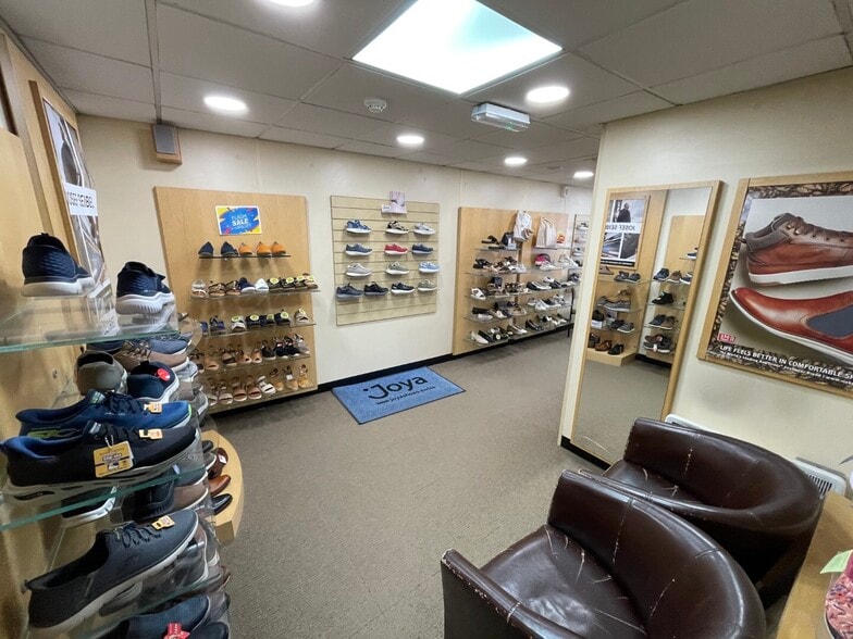 39 High St, Tenterden for lease - Building Photo - Image 2 of 3