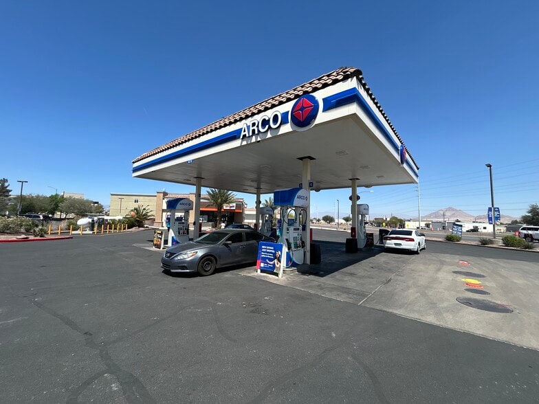 1537 N Boulder Hwy, Henderson, NV for sale - Building Photo - Image 1 of 9