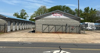 McKinney Minis - Self Storage Facility