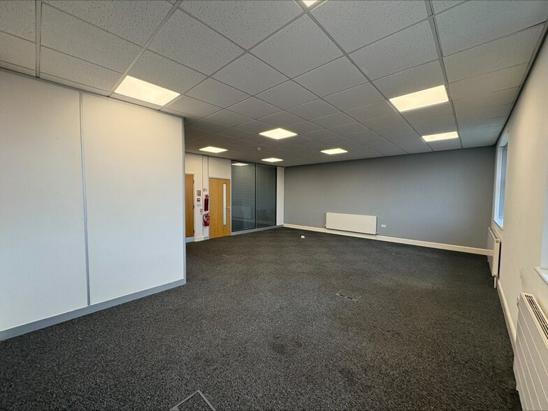 Eldon Rd, Beeston for lease - Interior Photo - Image 3 of 7