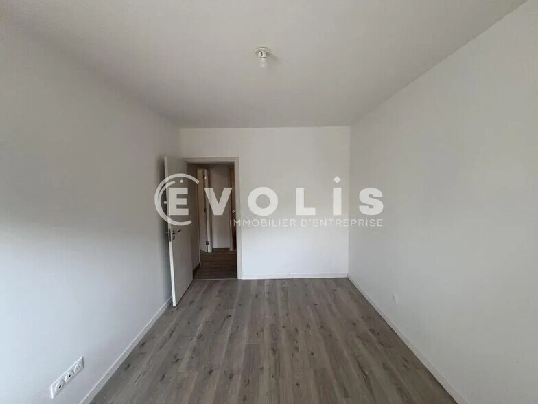 Office in Saint-Maur-des-Fossés for sale - Interior Photo - Image 3 of 8