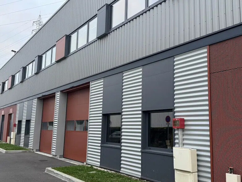 Flex in Corbeil-Essonnes for lease - Building Photo - Image 3 of 3